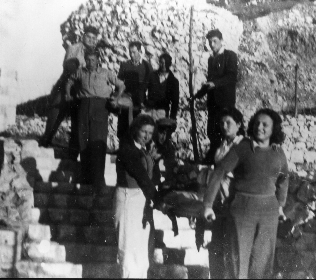 ובתוך המלחמה נמשכו האימונים והקורסים