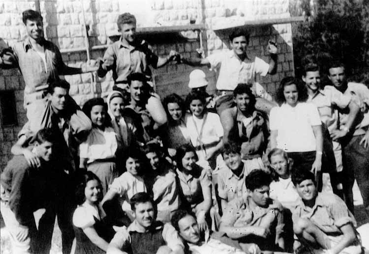 תמונה חברי הכשרת חולתה