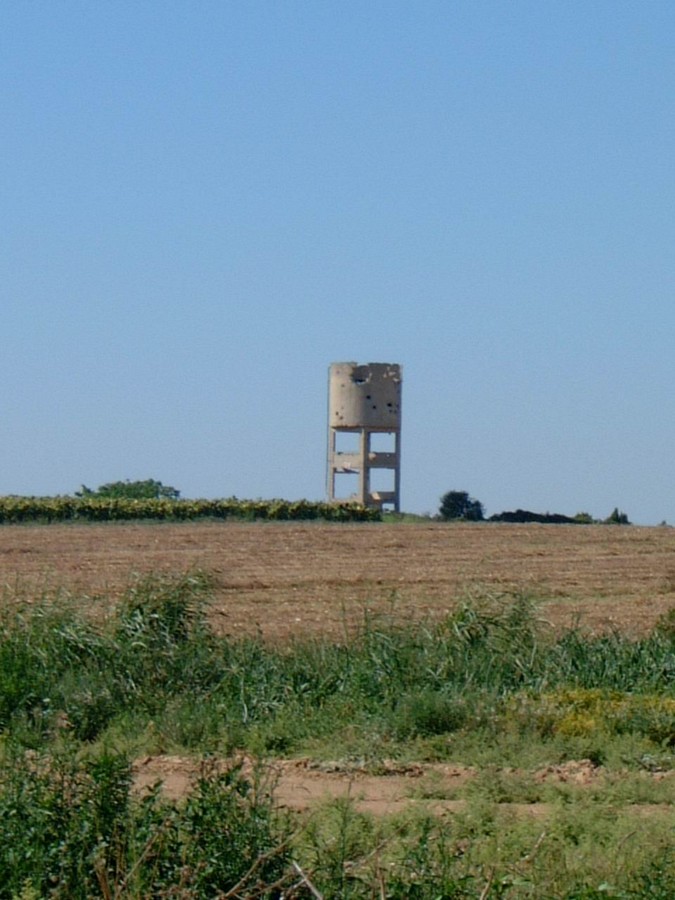 תמונה בארות יצחק (הישנה), מגדל המים