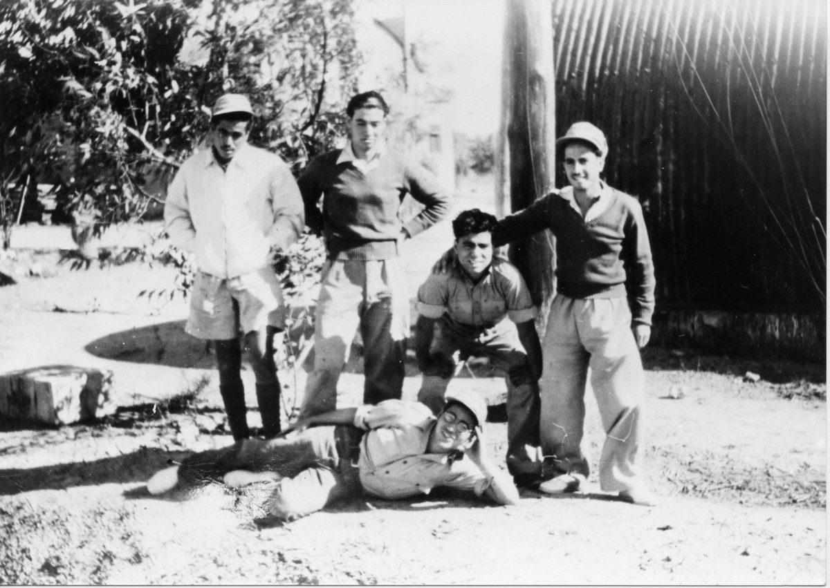 פלוגה ב' – בהתארגנות במחנה בית-דראס