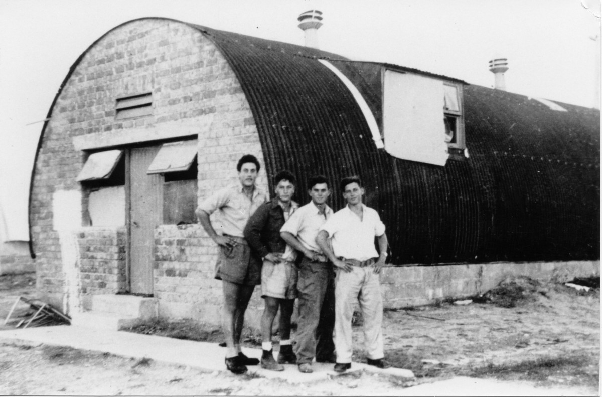 פלוגה ב' – בהתארגנות במחנה בית-דראס