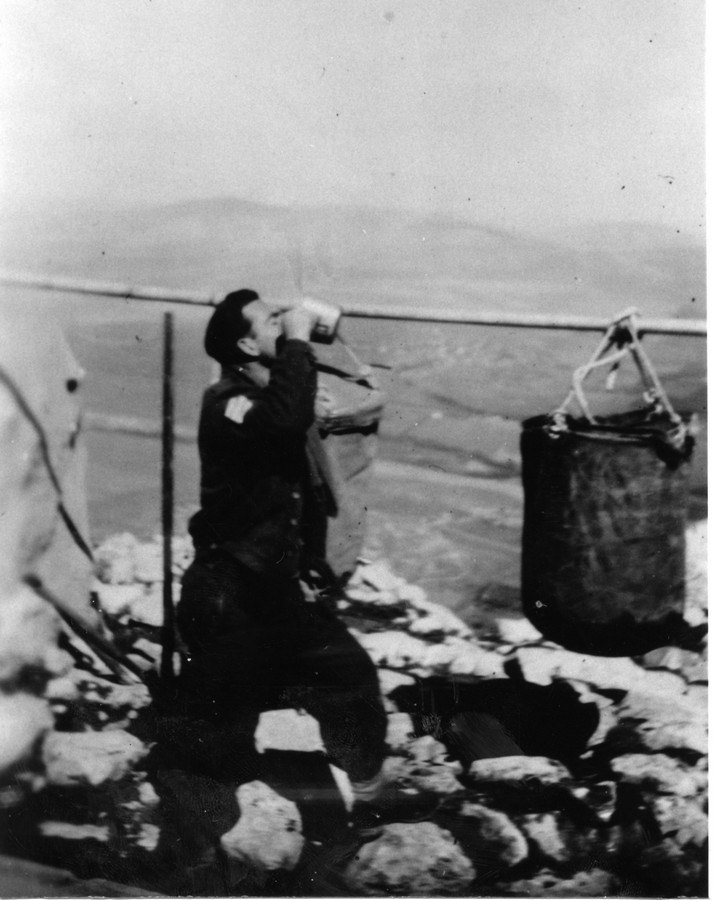 במשלטים