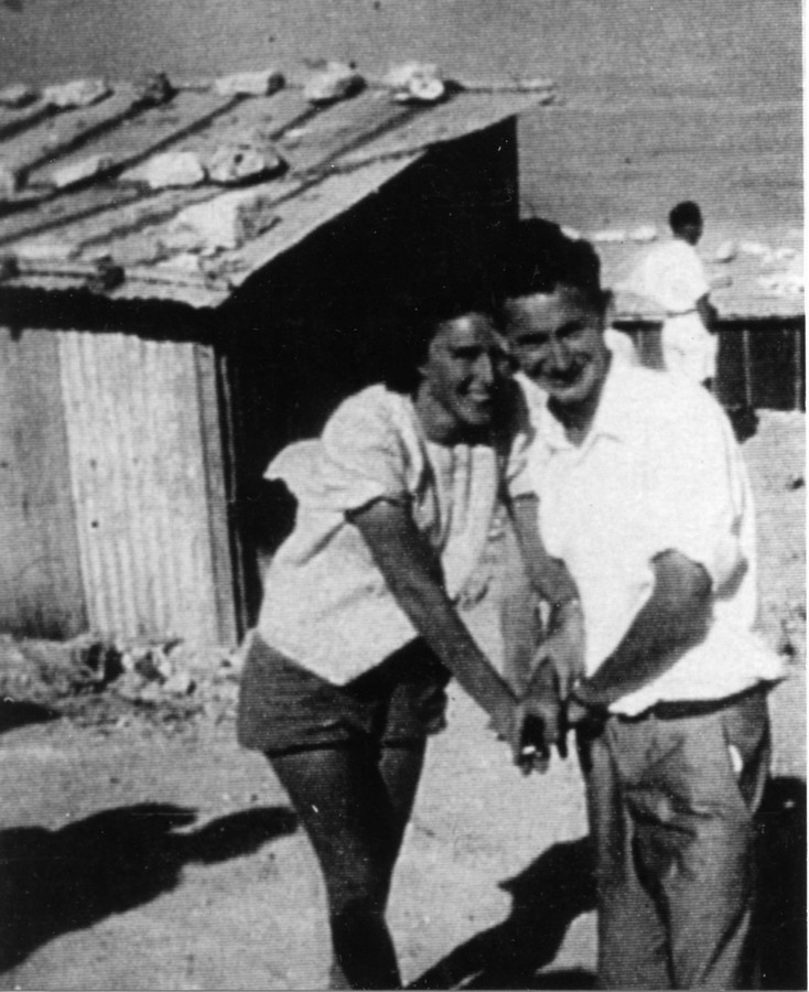 הכשרת הנוער-העובד דפנה 1948 - 1945