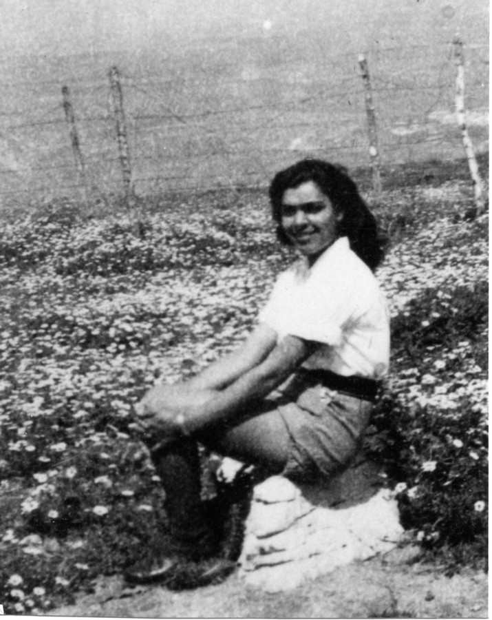 הכשרת הנוער-העובד דפנה 1948 - 1945
