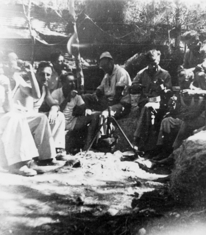 משמאל-יהודה מרכוס