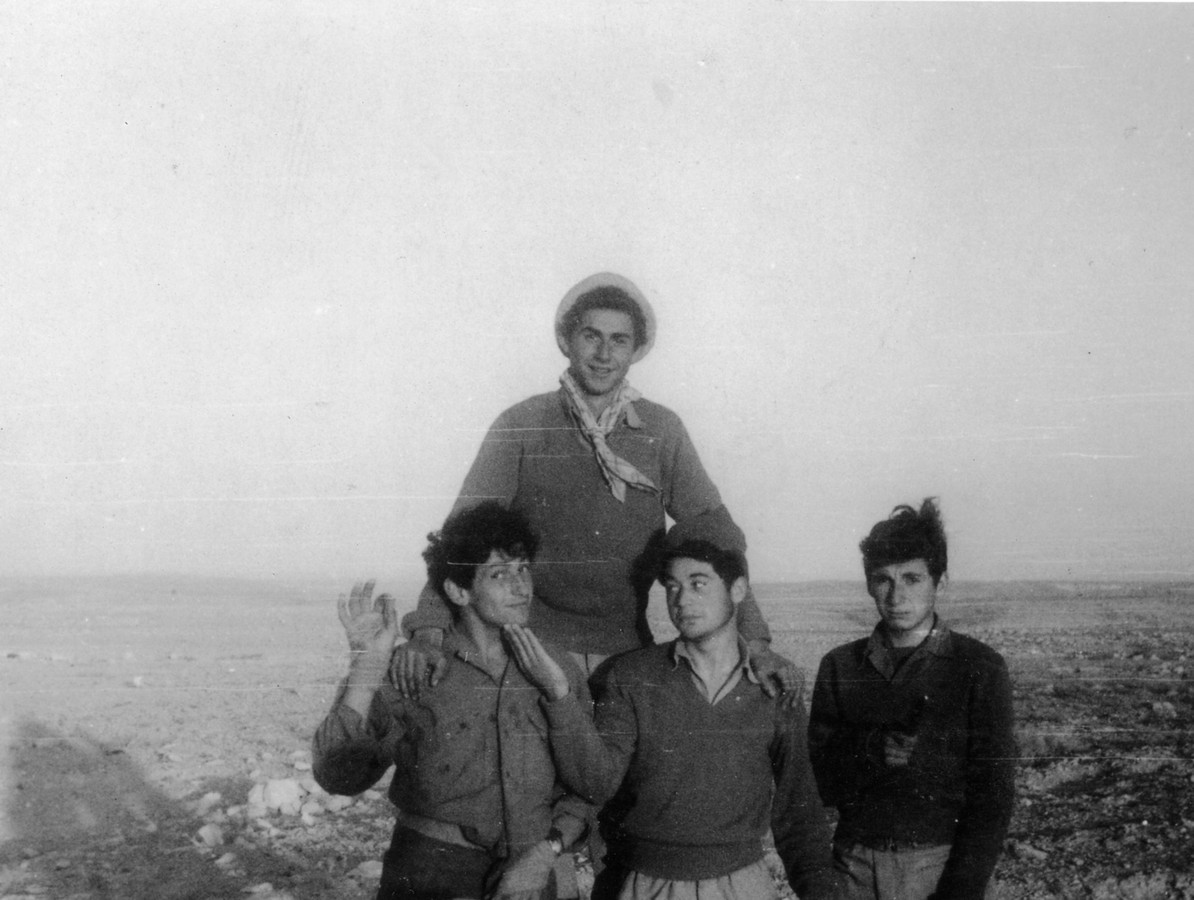 הכשרת "מהפכה"-  (פליטי שואה מהונגריה)-בקיבוץ חפצי-בה