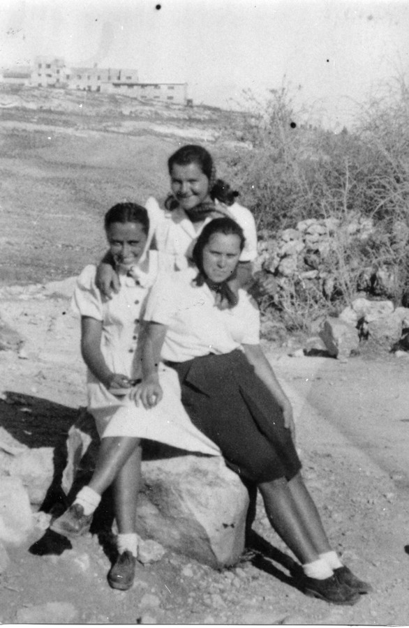 הבנות