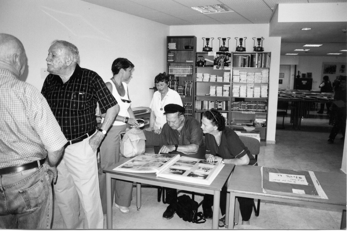 מסיבת השקה לאלבום פל' ח (פרק א) : ספט' 2005