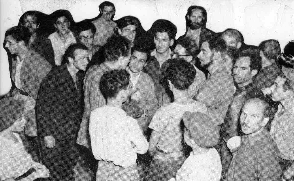 שגרה במחנות