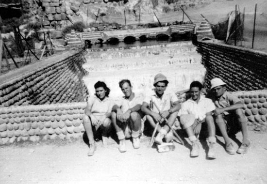 אלחמה חורף 1946-7, מאיר ארזי במרכז תמונה