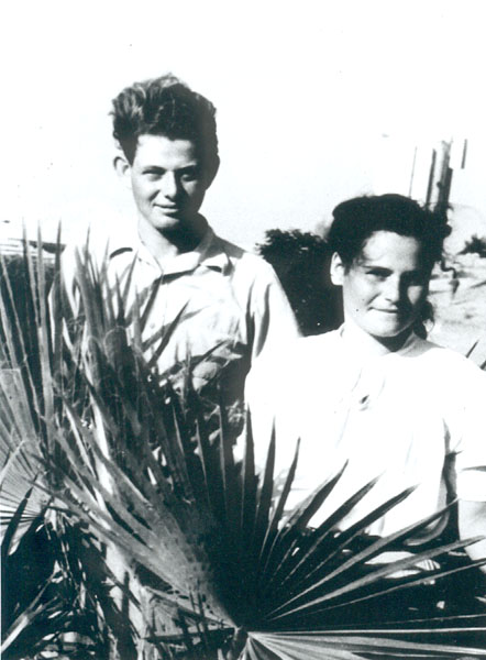 זאב רכניץ (וילי) וחוה כוכבי - דורות 1947 תמונה