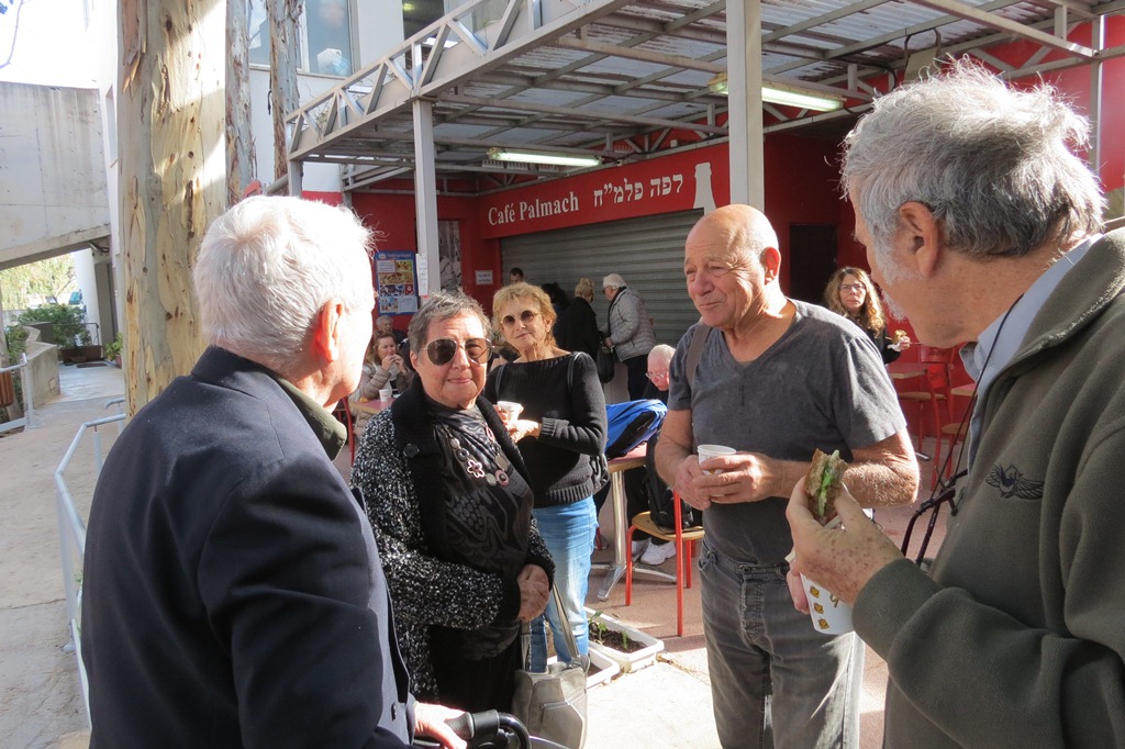 תמונה תא"ל יפתח ספקטור נפגש עם מוטקה נאור