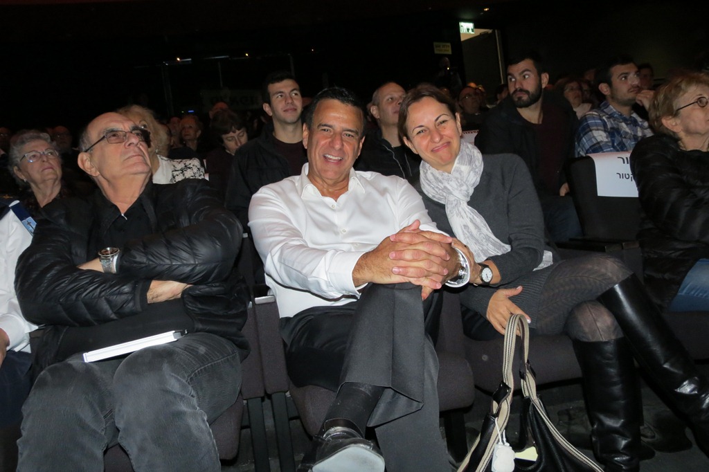 תמונה ילדיו של יהודה דקל יחד עם האלוף דודו בן-בעש"ט